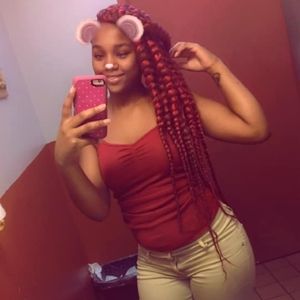 Meet your Posher, Shay